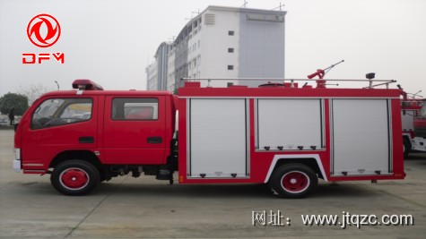 東風(fēng)多利卡水罐消防車(3噸)